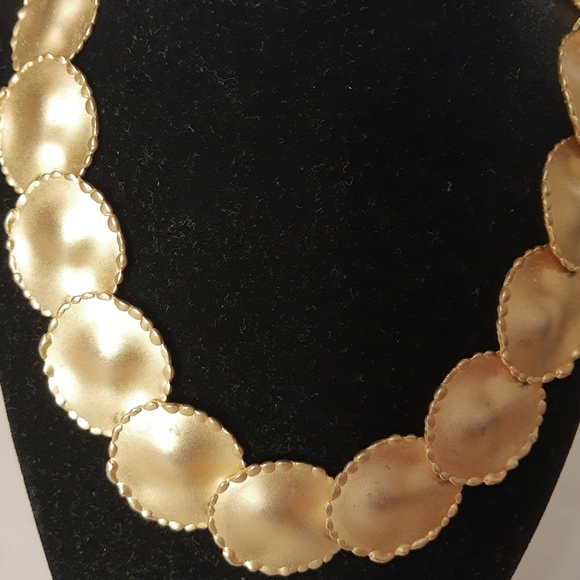 Vintage Look Gold-toned Disc Necklace 18" - Picture 5 of 6